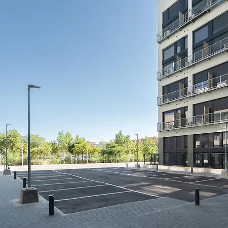 Loft Reformado Industrial Con Garaje Alquiler Temporal Apartment Madrid Exterior photo